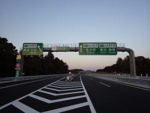 E1a 新名神高速道路 新四日市jct 亀山西jct 開通に伴う標識設置施工を行いました Kictec