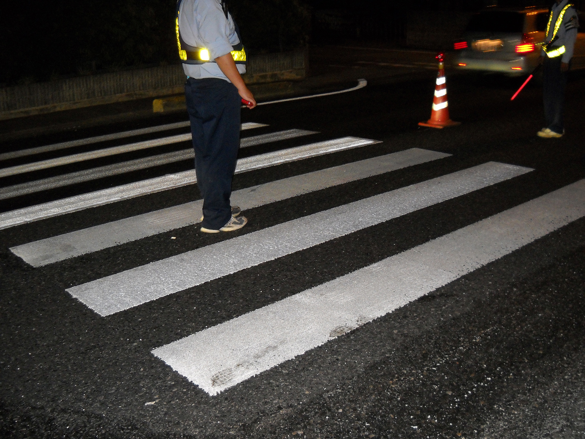 区画線消去 横断歩道・1